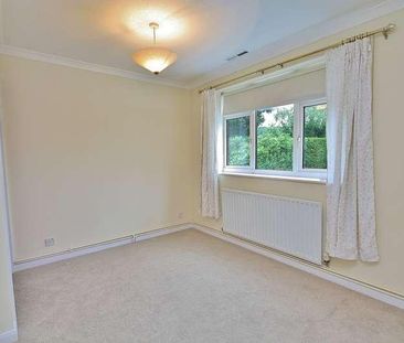 Martindale Road, Goldsworth Park, Woking, Surrey, GU21 - Photo 3