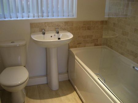 2 bedroom apartment to rent - Photo 5