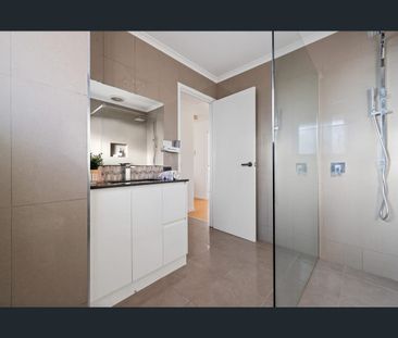 1 Cameron Place, Keysborough, Vic 3173 - Photo 2