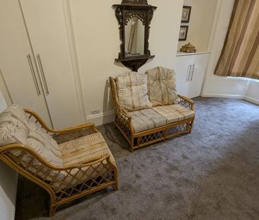 2 bedroom ground floor flat to rent - Photo 1