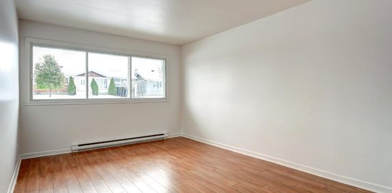 3 1/2 à Ste-Thérèse - internet inclus - libre maintenant ou décembre - Photo 2