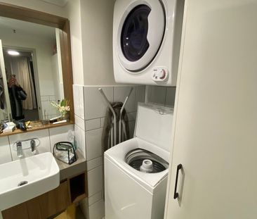 Melbourne CBD - Photo 2