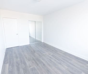 For Lease - 29 Upper Canada Drive Unit# 416, Toronto, Ontario - Photo 4