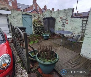 1 bedroom in a house share to rent - Photo 6