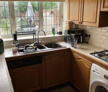 Downlands Avenue, Worthing - Photo 3