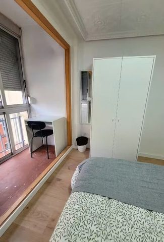 Carrer de Santa Teresa de Jesús, Burjassot, Valencian Community 46100 - Photo 3