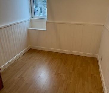 1 Bed Flat, Top Floor, AB11 - Photo 1