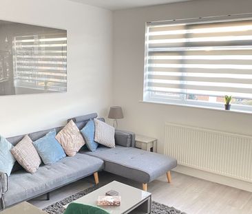 The Ridgeway, Harrow - Photo 1