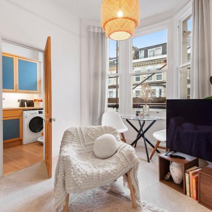 1 bedroom flat to rent - Photo 1