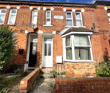 Room in a Shared House, Cromwell Road, SO15 - Photo 4