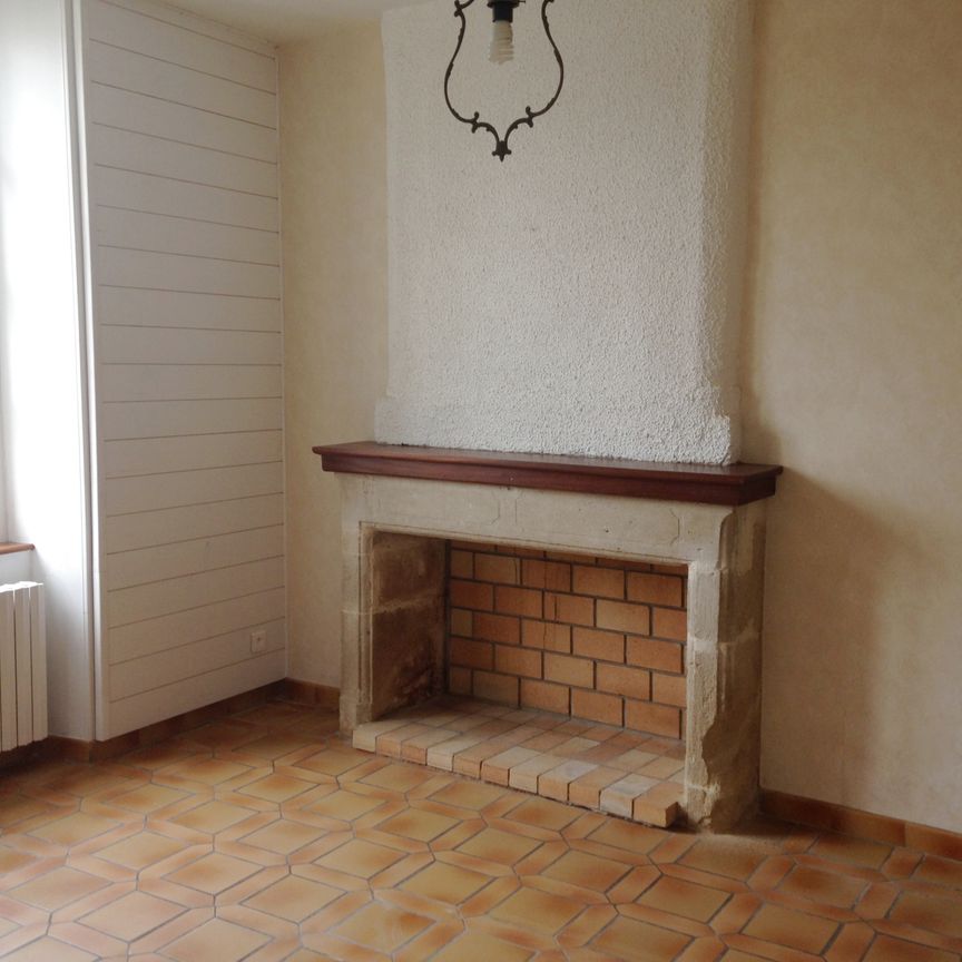 Location Maison 5 pièces 182m² MEILHAN SUR GARONNE 47180 - Photo 1