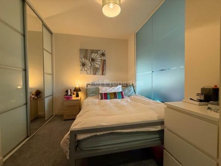 Studio to rent - Photo 3