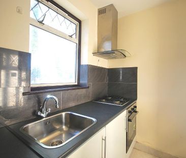 Studio to rent - Photo 6