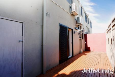 2/3 South Daly Street, Brunswick West, Melbourne - Photo 2