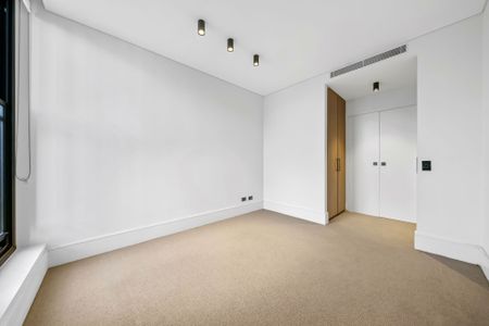 Designer Apartment in the Heart of Bondi Junction - Photo 5