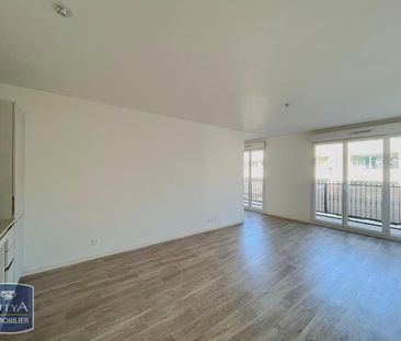 Location Appartement 3 pièces 66m² LE BLANC MESNIL 93150 - Photo 1