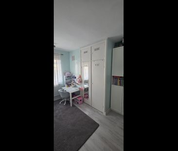 2 Bed Flat, Laburnum House, SE4 - Photo 5