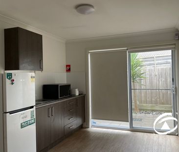 6/4 Cranbourne Drive, 3977, Cranbourne Vic - Photo 2