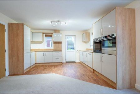 2, Catherton Close, Clee Hill, Ludlow - Photo 2