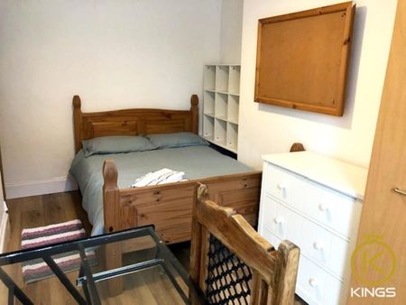 7 bedroom end of terrace house to rent - Photo 4