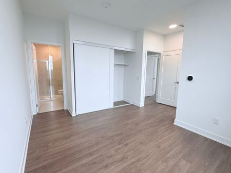 For Lease - 5081 Hurontario Street Unit# 426, Mississauga, Ontario - Photo 4