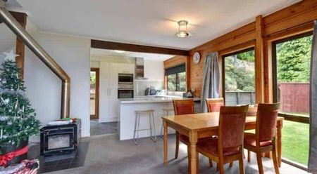 Furnished home in Fernhill - Photo 3