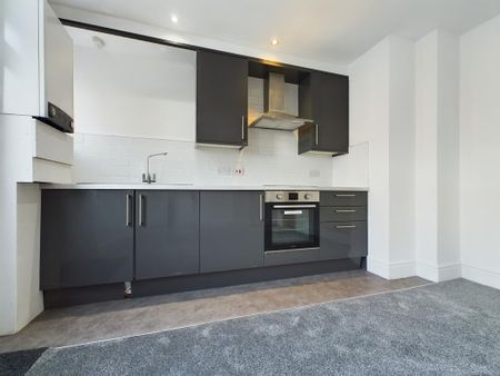 1 bedroom flat to rent - Photo 5