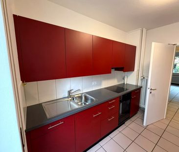 Frisch renovierte 4½-Zimmer-Wohnung mit Garten und Wintergarten hoh... - Foto 2