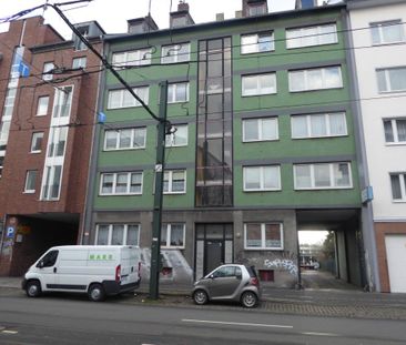 EXKLUSIV NACH TOTALSANIERUNG MIT BALKON NEUES WANNENBAD SEP. WC KOM... - Photo 2