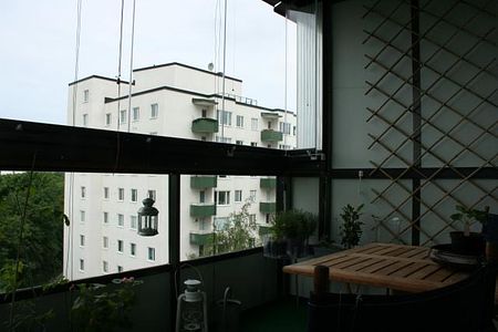 Modern 3,5 rooms in Solna with big balcony - Foto 2