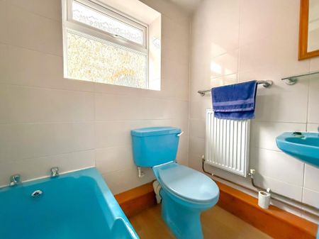 2 bedroom terraced house to rent - Photo 4