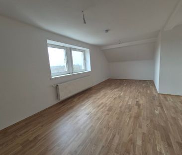 Charmante Altbau-Mansarden-Wohnung mitten in Ebelsberg geeignet für... - Foto 2