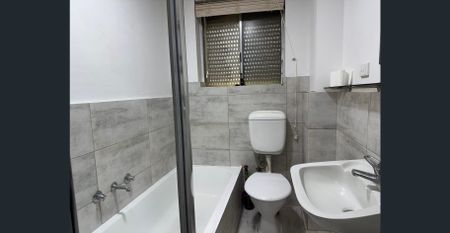 Centrally located and close to all major amenities - Photo 3