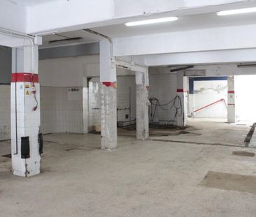 Sevilla, Andalusia 41008 - Photo 1