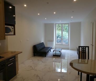 Location Appartement 2 pièces 40m² FONTAINEBLEAU 77300 - Photo 1