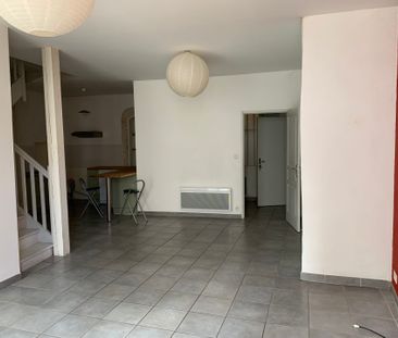 Location Appartement 3 pièces 77m² LES VANS 07140 - Photo 2