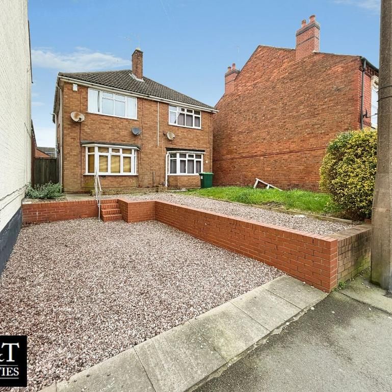 2 bedroom semi-detached house to rent - Photo 1