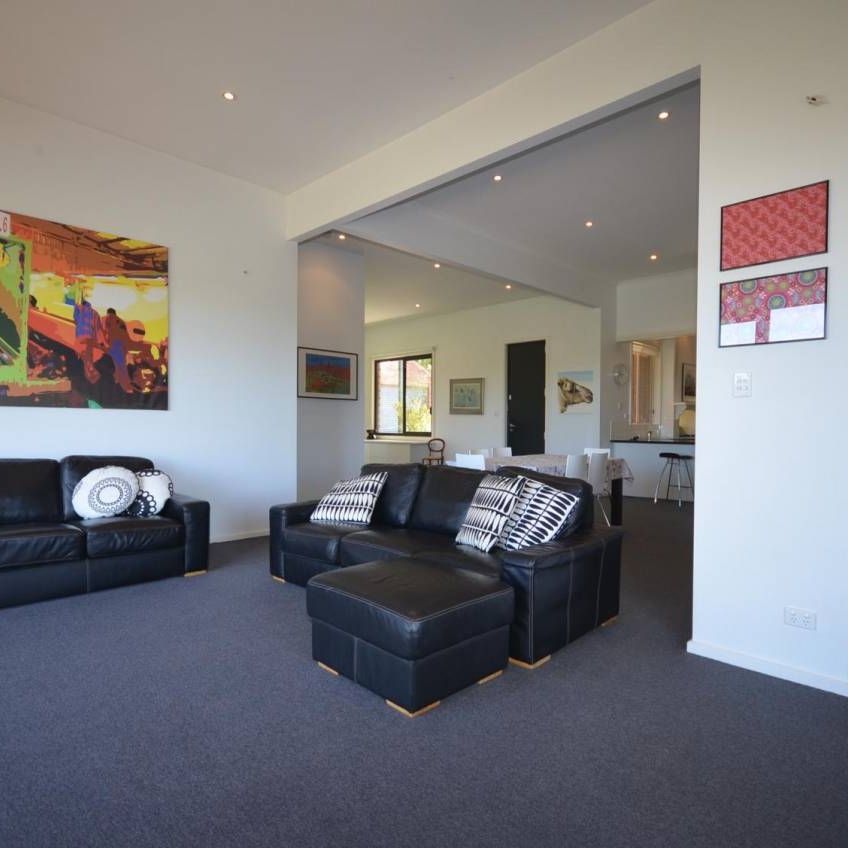 FULLY FURNISHED - UNAVAILABLE UNTIL FEBRUARY 2019 - Photo 1