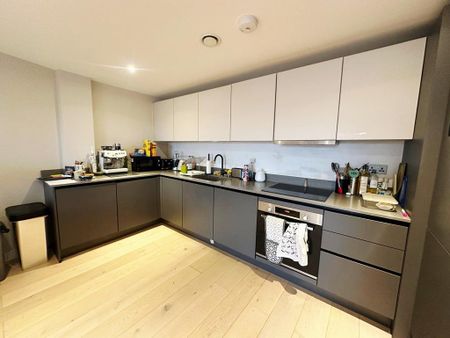 2 bedroom flat to rent - Photo 4