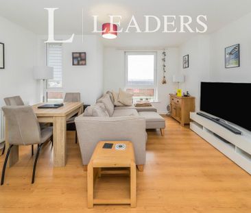 2 bedroom flat to rent - Photo 1