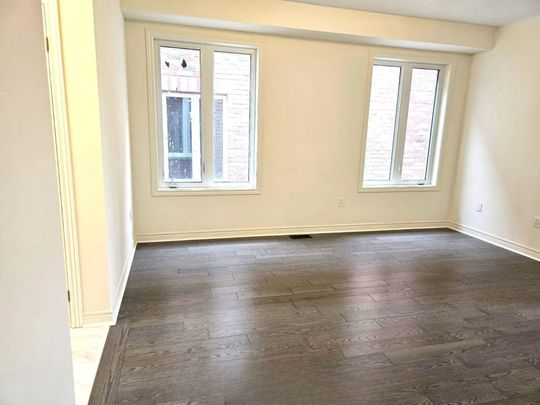 For Lease - 1188 Drinkle Crescent, Oshawa, Ontario - Photo 1