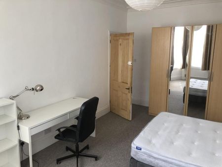 6 bedroom house to rent - Photo 4