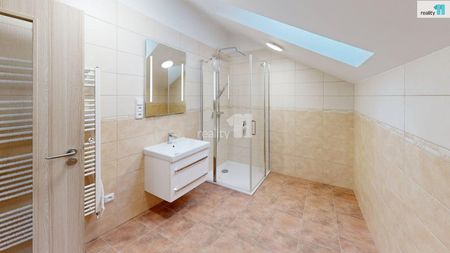 Pronájem bytu 4+kk 136 m² - Fotografie 5