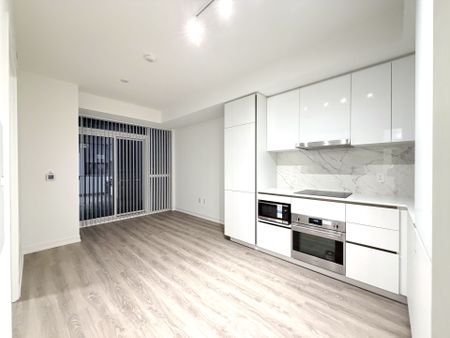 For Lease - 8 Interchange Way Unit# 2315, Vaughan, Ontario - Photo 2