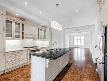 For Lease - 415 Deloraine Avenue, Toronto, Ontario - Photo 4