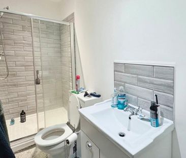 2 bedroom apartment to rent - Photo 6