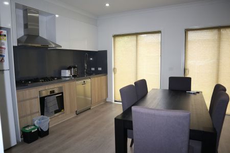 Fully Furnished and All Bills Included in the Rent - Photo 4