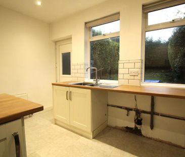 3 bedroom terraced house to rent - Photo 4