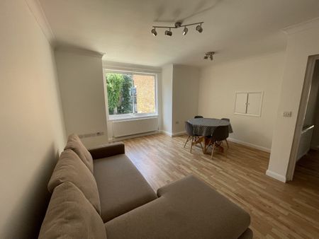 2 Bed Flat, The Gables, N12 - Photo 3