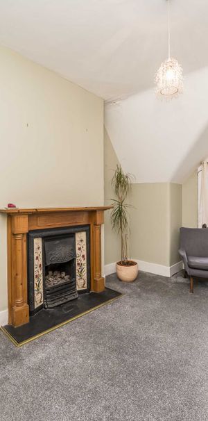 Woodside, Wimbledon, SW19, London - Photo 1